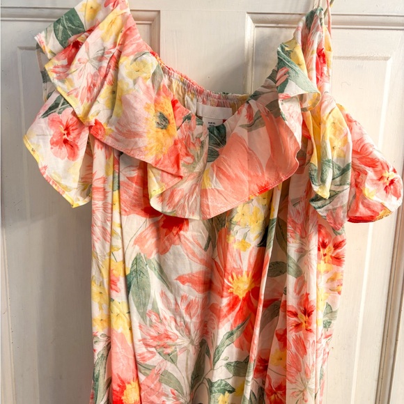 Floral Off-Shoulder Maxi Dress - Picture 2 of 4